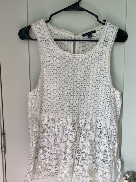 American Eagle Outfitters Tops - American Eagle Lace Peplum Tank Top Sleeveless White Large Keyhole